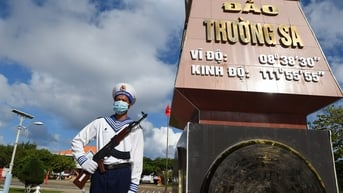 Cột mốc chủ quyền - biểu tượng thiêng liêng trên Quần đảo Trường Sa