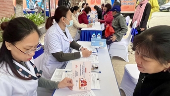 2 nguyên nhân thường gặp khiến nhiều người ung thư phổi phát hiện muộn