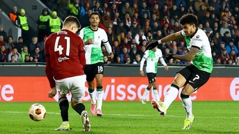 Liverpool đại thắng trước khi đấu Man City