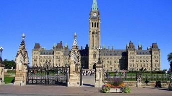 Cựu chính trị gia Canada bị nghi làm việc cho nước ngoài, danh tính là ai?