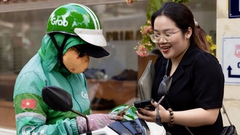 Grab giải bài toán chi phí khi đặt xe giờ cao điểm