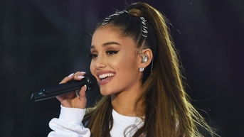 Âm nhạc hậu ly hôn của Ariana Grande, Kacey Musgraves hay là bản luận tội người cũ