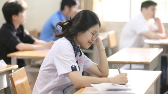 Hơn 1 triệu thí sinh cả nước bước vào môn thi tổ hợp