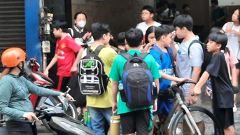 Vụ trưởng Vụ Giáo dục trung học: 'Có tình trạng không muốn vẫn phải học thêm'