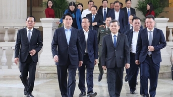 ប្រធាន Luong Cuong ធ្វើការជាមួយតុលាការប្រជាជនកំពូល