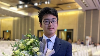 물리학 골든보이, MIT 93억 달러 장학금 수상