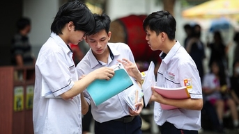 Tranh luận việc Đắk Lắk đề xuất thí sinh được điểm tối đa câu hỏi bị mờ