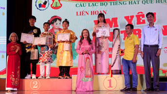 Trao giải Liên hoan “Em yêu đàn tranh” lần thứ 4 năm 2024