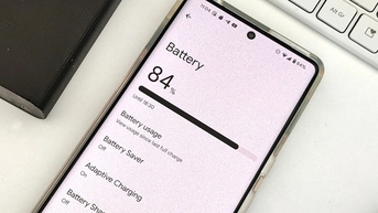 Vì sao pin smartphone sụt giảm nhanh?
