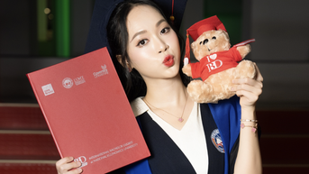 Á hậu tốt nghiệp thủ khoa Trường ĐH Kinh tế Quốc dân: 'Tôi sẽ học lên cao hơn'