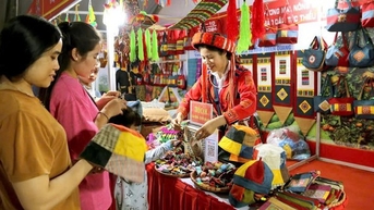 Tuyên Quang cần khơi thông điểm nghẽn để thúc đẩy thương mại kết hợp du lịch miền núi