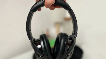 Trải nghiệm tai nghe over-ear JBL Tour One M2