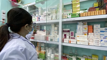 Bệnh viện TP.HCM gặp loạt khó khăn khi mua sắm thuốc, thiết bị y tế