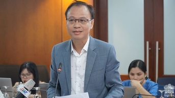 Phó Tổng Giám đốc Eximbank nói về vụ nợ 8,5 triệu đồng phải trả 8,8 tỉ đồng