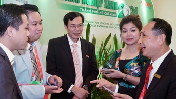 Báo Sài gòn Giải phóng tổ chức lễ tôn vinh và trao danh hiệu 'Doanh nghiệp xanh TPHCM' năm 2024