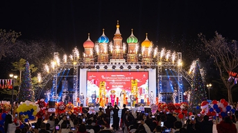 គំរូស្រុកពាណិជ្ជកម្មដំបូងលេចឡើងនៅ Mong Cai