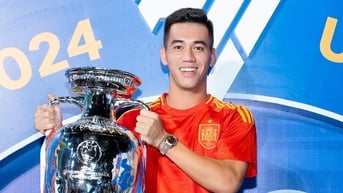 Tiến Linh cùng nghệ sĩ khuấy động trước chung kết Euro 2024
