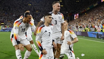 VAR hoạt động ‘quần quật’, chủ nhà Đức thắng dễ Đan Mạch để vào tứ kết