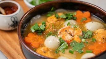 Món bánh canh phồng tôm gây sốt