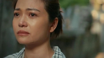 영화 '우리 가족 갑자기 행복해'의 충격적 비극이 수백만 조회수를 기록하고 있다.