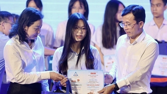 Tiếp sức đến trường 19 tỉnh phía Bắc: Thắp lên hy vọng để viết tiếp ước mơ