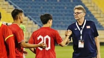 Sẽ có điều đặc biệt trong trận ra mắt tuyển Việt Nam của HLV Troussier?