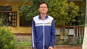 Thủ khoa không đi học thêm, đạt điểm gần tuyệt đối trong kỳ thi đánh giá tư duy