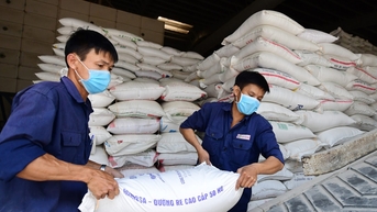 Chặn cơn lốc hàng ngoại nhập, bảo vệ sản xuất trong nước