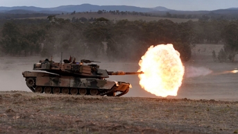 Úc tặng 49 xe tăng Abrams cũ cho Ukraine