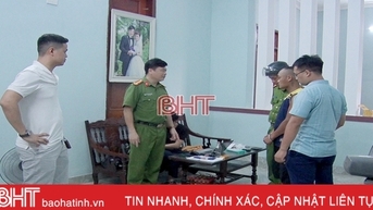 ឃាត់ខ្លួន​មុខសញ្ញា​លាក់​ថ្នាំ​ញៀន​ប្រភេទ​គ្រីស្តាល់​ជាច្រើន​គ្រាប់​ក្នុង​បន្ទប់​គេង