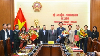 Bộ LĐ-TB&XH bổ nhiệm 4 lãnh đạo các đơn vị