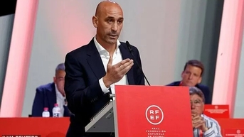 Luis Rubiales đối mặt án tù lên tới 4 năm nếu bị kết tội