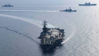 Houthi đã tấn công tàu sân bay Mỹ ở biển Đỏ?