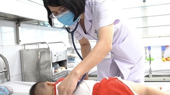 Gia tăng trẻ mắc tay chân miệng biến chứng viêm não