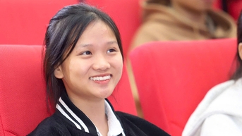 Tiếp sức đến trường SV Tây Nguyên: Vay tiền đi học chỉ dám ăn mì tôm ‘không tin mình có học bổng’
