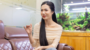 «ប្រពន្ធ» Thanh Hue លាតត្រដាងជីវិតពិតខុសពីម្ចាស់កាស៊ីណូ ទំនើប