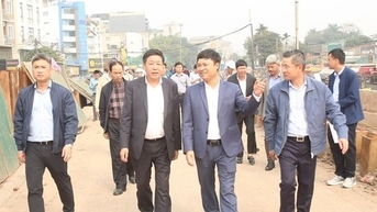 Lãnh đạo Hà Nội kiểm tra, 'thúc' tiến độ dự án giao thông trọng điểm