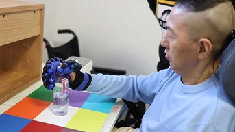 Trung Quốc phát triển giải pháp cấy ghép não an toàn hơn Neuralink