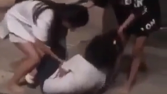 សិស្ស​ស្រី​ថ្នាក់​ទី​៦​ត្រូវ​ក្រុម​ក្មេង​ទំនើង​វាយ​បណ្ដាល​ឲ្យ​របួស