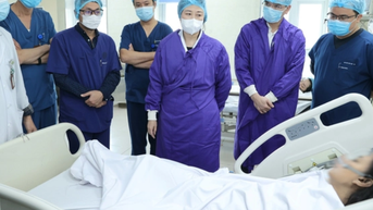 Chuyển lên bệnh viện tuyến trên 4 nạn nhân vụ cháy quán cà phê