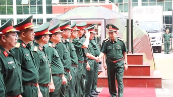 Đại tướng Phan Văn Giang thăm và làm việc với Cục Quân y