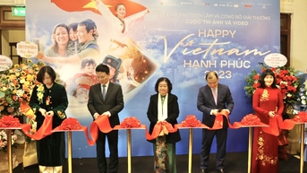 “Việt Nam hạnh ph&#250;c - Happy Vietnam” 2023: ng&#224;y hội của những người Việt Nam c&#249;ng cất tiếng n&#243;i về cuộc sống hạnh ph&#250;c