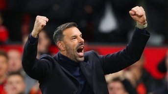 គ្រូបង្វឹក Nistelrooy: "Unity នឹងជួយ Man Utd ឱ្យក្លាយជាមនុស្សមិនអាចឈ្នះបាន"