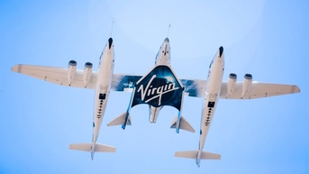 Máy bay Virgin Galactic rơi chốt khi chở khách vào không gian