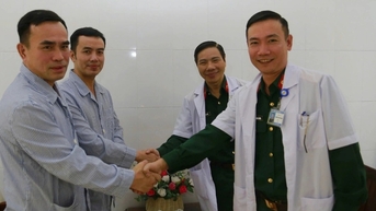 Hai phi công máy bay quân sự Yak-130 được xuất viện