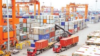 Bộ Công Thương đặt mục tiêu xuất khẩu năm 2025 tăng khoảng 6% so với 2024