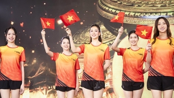 ការរត់ម៉ារ៉ាតុង 'Strong Vietnam Vung Tau 2024' ប្រមូលផ្តុំក្រុមតារាស្រី និងស្តេចសម្រស់