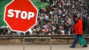 Hungary dọa ra "chiêu hiểm" để trả đũa đòn nặng của EU, Anh ghi nhận con số người tị nạn khổng lồ