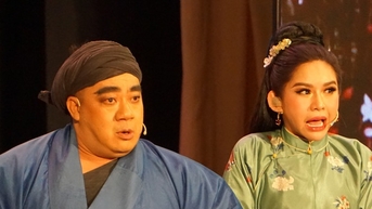 Lần đầu diễn kịch sử Việt, Hiếu Hiền nhớ mẹ