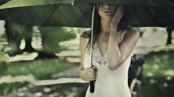 ហេតុអ្វីបានជាមនុស្សមានអារម្មណ៍សោកសៅពេលភ្លៀង?